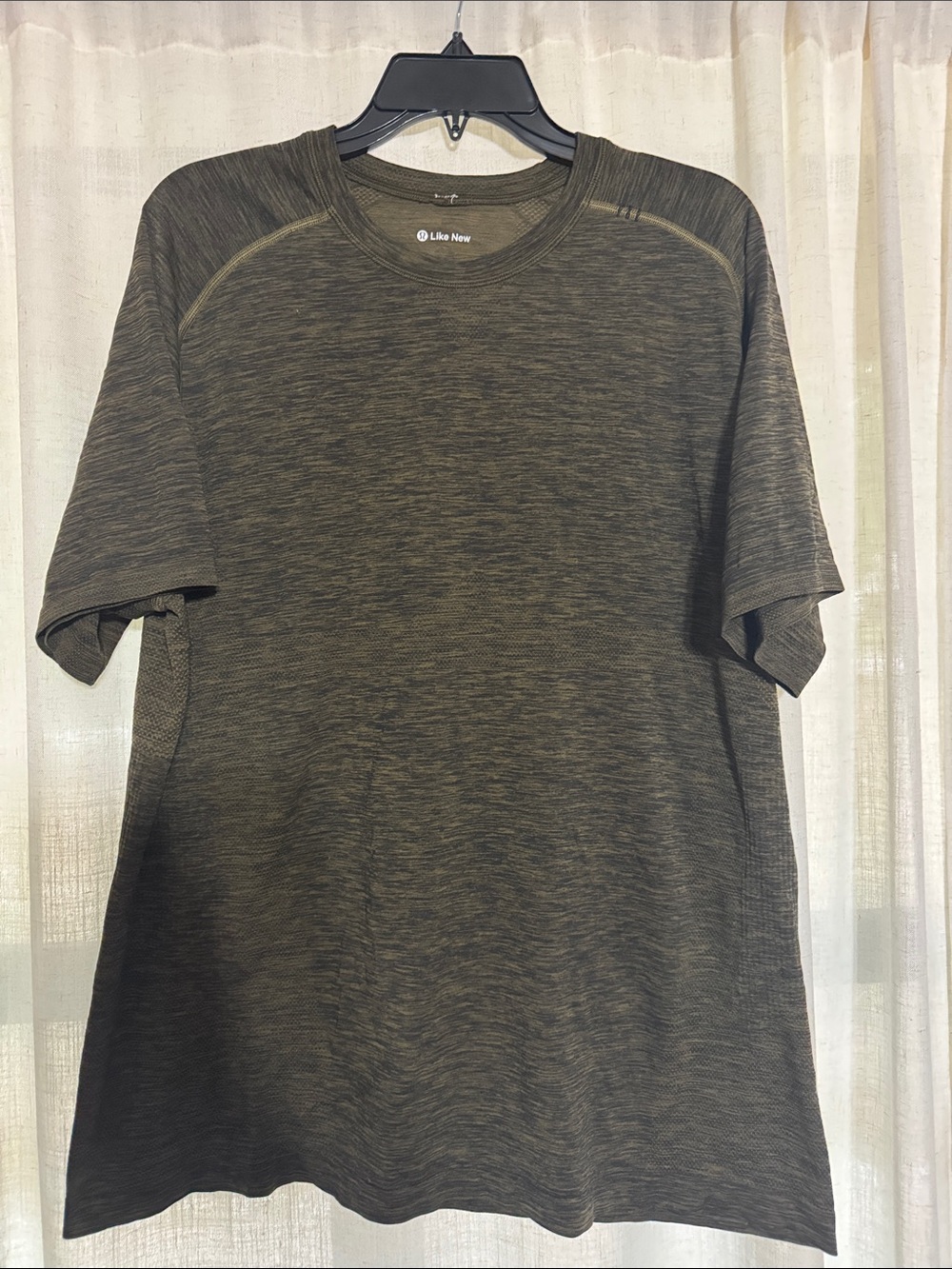 lululemon athletica Men's Heathered Olive Crew Tee